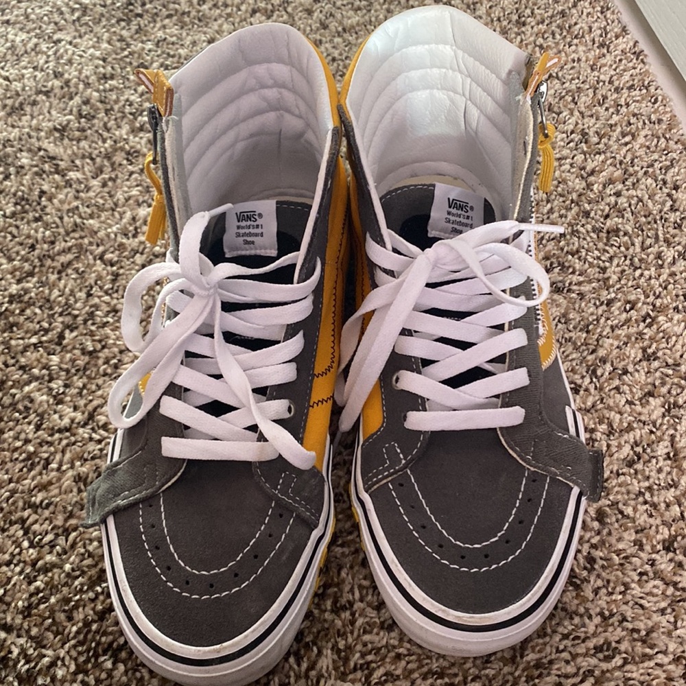 Gently Used Vans
